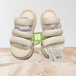 CROCS Off-White Slide Sandals